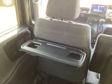 シートバックテーブルが付いていますので休憩にも最適です!