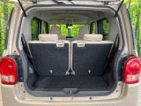 普段のお買い物や通勤、送迎等に十分な荷室スペースを確保しております。セカンドシートを倒すと、大きな荷物の積載も可能です♪