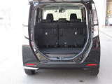 広々としたラゲージスペースを備えています。大きなものや長さのある荷物もしっかりと積み込めます。