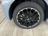 納車時は、夏タイヤでのご納車となります。冬タイヤは付属がございませんので、ご了承ください。