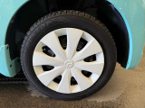 ホイールは14インチ純正ホイールカバー付きタイヤです。