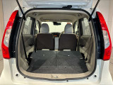 リヤシートを倒した状態です☆荷物もたくさん載せられます♪