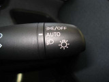 快適装備のオートライト装備しております。暗くなると同時にヘッドライトが自動で点灯しとても便利です☆