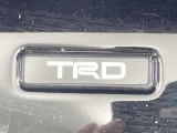 【TRDエアロ】人気のTRDエアロを装備!クルマの外観がよりスタイリッシュになり、街中で存在感あふれる1台に♪将来買い替える時にもリセールに影響しやすく、価値ある人気の装備です!