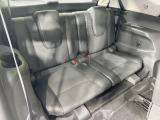 3列目シートはもちろん状態良好☆大人でもゆったりと座って頂けますので、大人数でのお出かけもラクラクです♪ご家族で、気の知れた仲間で、ドライブに行くのが楽しみですね♪