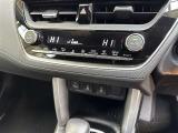 左右独立温度コントロールフルオートエアコンです。運転席、助手席それぞれで独立して温度設定ができます。冷え性の方が乗っても安心ですね♪