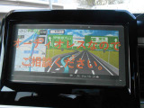 オーディオレスなのでお好きなナビ等を取り付ける事が出来ます。(画像はダミー)対応のナビを取り付ければステアリングのスイッチでオーディオの操作や全方位モニターの映像を映すことが出来ます