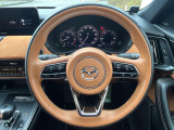 【純正革巻きステアリング】上質な革を使用することで、手にしっかり馴染みとても運転しやすいハンドルです♪