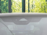 【i-ACTIVESENSE】走行中に前方の車両等を認識し、衝突しそうな時は警報とブレーキで衝突回避と被害軽減をアシスト。より安全にドライブをお楽しみいただけます。