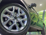 【純正18インチアルミホイール】外観にマッチした純正アルミホイールを装着しております。各種社外アルミホイールや、スタッドレスタイヤも取扱いしております。是非ご相談ください♪