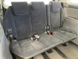 3列目シートはもちろん状態良好☆大人でもゆったりと座って頂けますので、大人数でのお出かけもラクラクです♪ご家族で、気の知れた仲間で、ドライブに行くのが楽しみですね♪