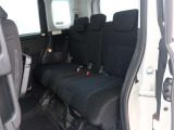 ゆとりある広々とした車内空間は、ドライブを始め買い物やレジャーなど、幅広く活躍します。一人でもみんなとでもお出かけを楽しみましょう!