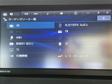 【Bluetooth】ナビゲーションと携帯電話/スマートフォンをBluetooth接続することができます。接続するとハンズフリーで使用することができるので、とても便利です。