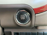 プッシュスタートですのでエンジンの始動もボタンを押すだけです