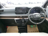 操作しやすい運転席廻り!操作パネルも使いやすい!!ドライブが楽しくなります!