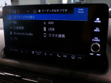 Bluetooth、AM、FM、スマートフォン接続ができます。
