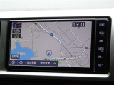 何処へでも行きたい場所へ、安心のトヨタ純正メモリーナビを装備しています。