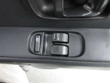 運転席から操作可能なパワーウィンドウ!