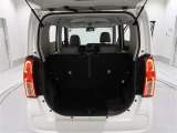 ワゴンならではの広々としたラゲージスペースを備えています。ライフスタイルに合わせていろいろな物を積み込めます!