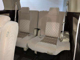 こちらは後部座席です!ゆったりと過ごしやすいかと思います☆