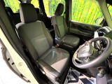 運転席シート廻りは使用感も少なく、良好な状態となっています。丁寧に使われていたことがよくわかりますね。