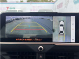 【ブラインドスポットモニター】上から見た360度の様子を映し出してくれるので車庫入れの際など助かります!