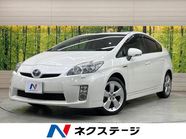 トヨタ プリウス 