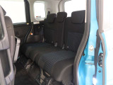 ゆとりある広々とした車内空間は、ドライブを始め買い物やレジャーなど、幅広く活躍します。一人でもみんなとでもお出かけを楽しみましょう!