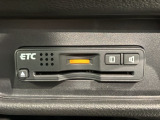 いまや快適なカーライフに欠かせないETCが付いています。