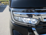 明るいLEDヘッドライトで、夜道も安心して運転して頂けます。