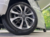 外観にマッチしたアルミホイールを装着しております。各種アルミホイールや、スタッドレスタイヤも取扱いしております。是非ご相談ください♪