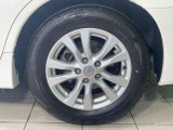 【純正16インチアルミホイール】外観にマッチした純正アルミホイールを装着しております。各種社外アルミホイールや、スタッドレスタイヤも取扱いしております。是非ご相談ください♪