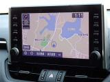 何処へでも行きたい場所へ、安心のトヨタ純正メモリーナビを装備しています。