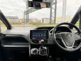見通しのよいすっきりとした視界で、誰でも運転しやすいです。運転のしやすさは疲れにくさにも繋がりますよ♪
