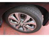純正アルミホイール&タイヤ