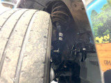 お車を安心してお乗りいただく為には、足回りの定期点検が欠かせません。サービスサポート(有償保証)では無料点検もご提供しており、安心のカーライフをお過ごしいただけるサポート体制が整っています。