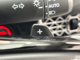 ★パドルシフト★ ハンドルにある『+』と『-』のレバーを指先で操ることで、マニュアル車感覚のシフトチェンジが楽しめるパドルシフトです☆