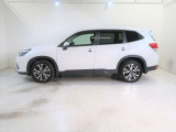 SUBARU認定U-Carは、細部まで徹底的にメンテナンス!更に手厚い保証もご用意!ご購入後のアフターケアもお任せください。スバルがお届けする安心と愉しさ。その違いは乗るほどに実感していただけます!