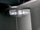 ETC車載器を装備しています。高速道路の料金所もストレスなく通行できます。