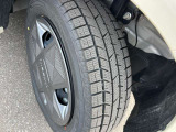 スタッドレスタイヤ+スチールホイール付です