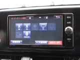 ナビゲーションは純正SDナビ(NSZT-W66T)を装着しております。AM、FM、CD、DVD再生、Bluetooth、音楽録音再生、フルセグTVがご使用いただけます。初めて訪れた場所でも安心ですね!