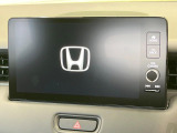 【9インチ ホンダコネクトディスプレイ】視認性の高い大画面ディスプレイでナビの使用や、お持ちのスマートフォンと連携したbluetoothでの音楽再生が可能です♪