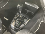シフトレバー周辺の画像です☆
