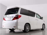 当店では、厳選された車両のみ展示しております。アルファード・ヴェルファイアに特化した専門店ならではの豊富な在庫の中から、お気に入りの一台をお探しください!