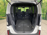 普段のお買い物や通勤、送迎等に十分な荷室スペースを確保しております。セカンドシートを倒すと、大きな荷物の積載も可能です♪