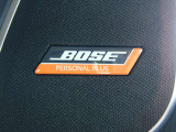 静かな車内にBOSEサウンドが響き渡ります♪