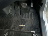 純正フロアマット
