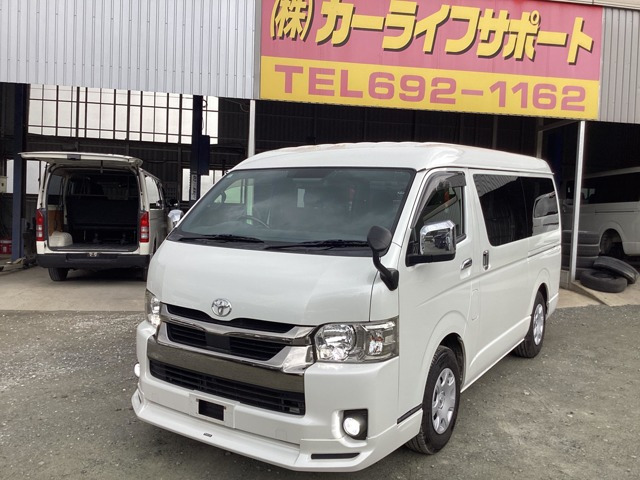 トヨタ ハイエースバン 