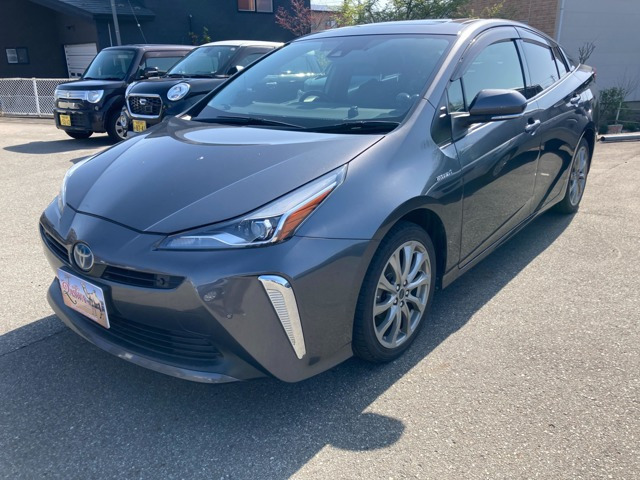 トヨタ プリウス 