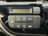 オートエアコン付きです!お好みの温度をセットするだけでエアコンの風量などを自動でコントロール。快適な車内でお過ごしいただけます。